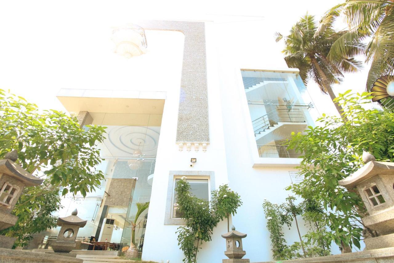 White Pearl Residency Hotel Pondicherry Bagian luar foto